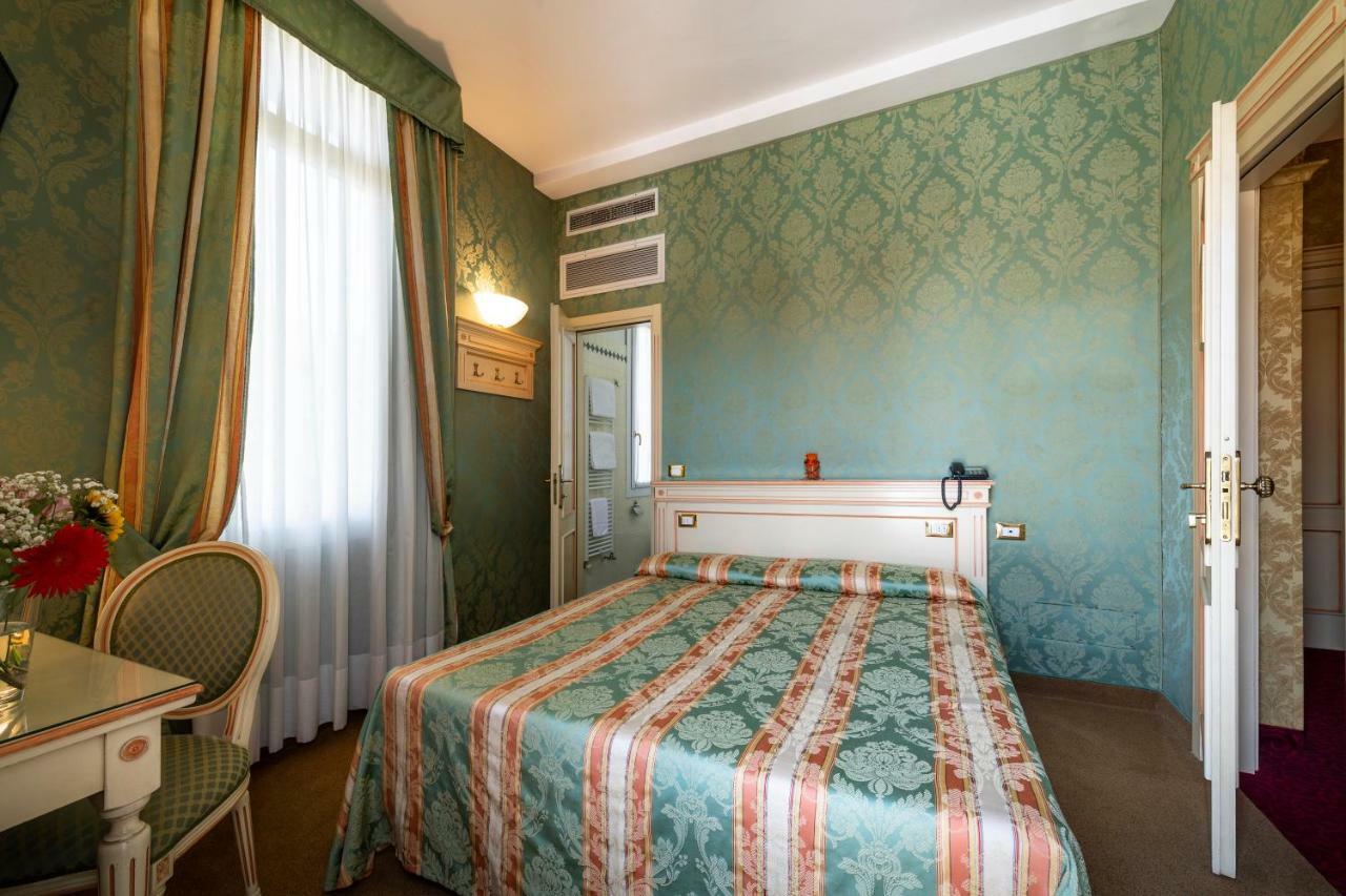 Hotel Villa Delle Palme Λίντο της Βενετίας Εξωτερικό φωτογραφία